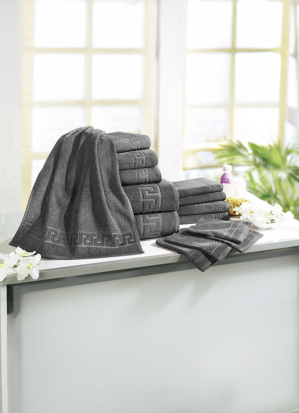 Frottierserie mit Mäander-Jacquard-Struktur