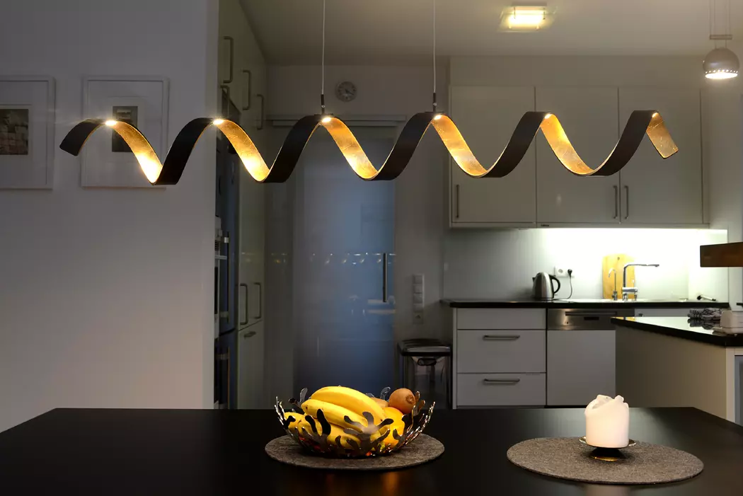 LED-Pendelleuchte Helix