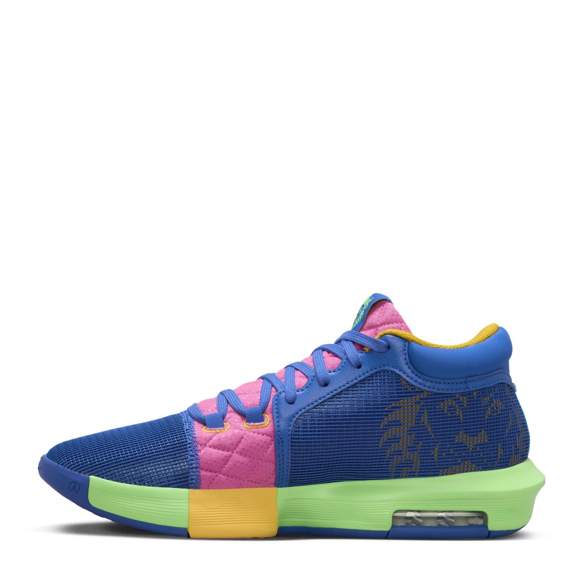 Nike LeBron Witness VIII Basketball Shoes
