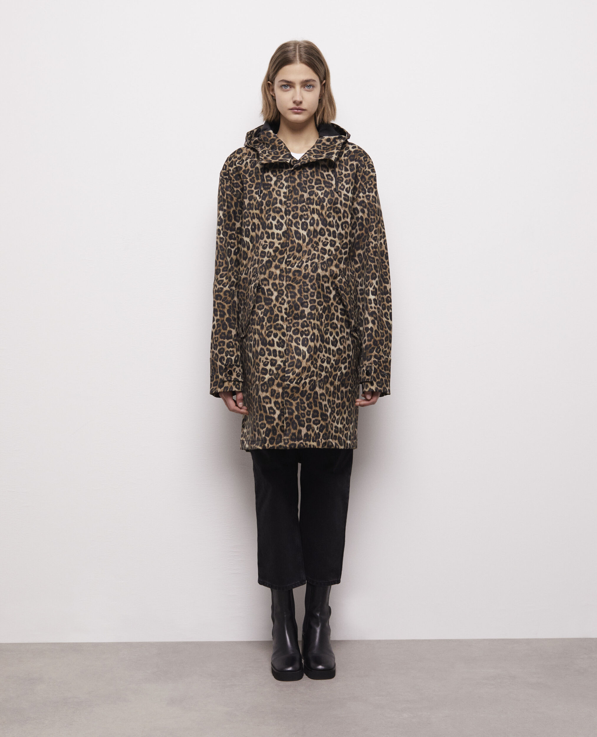 Long parka with leopard print hood