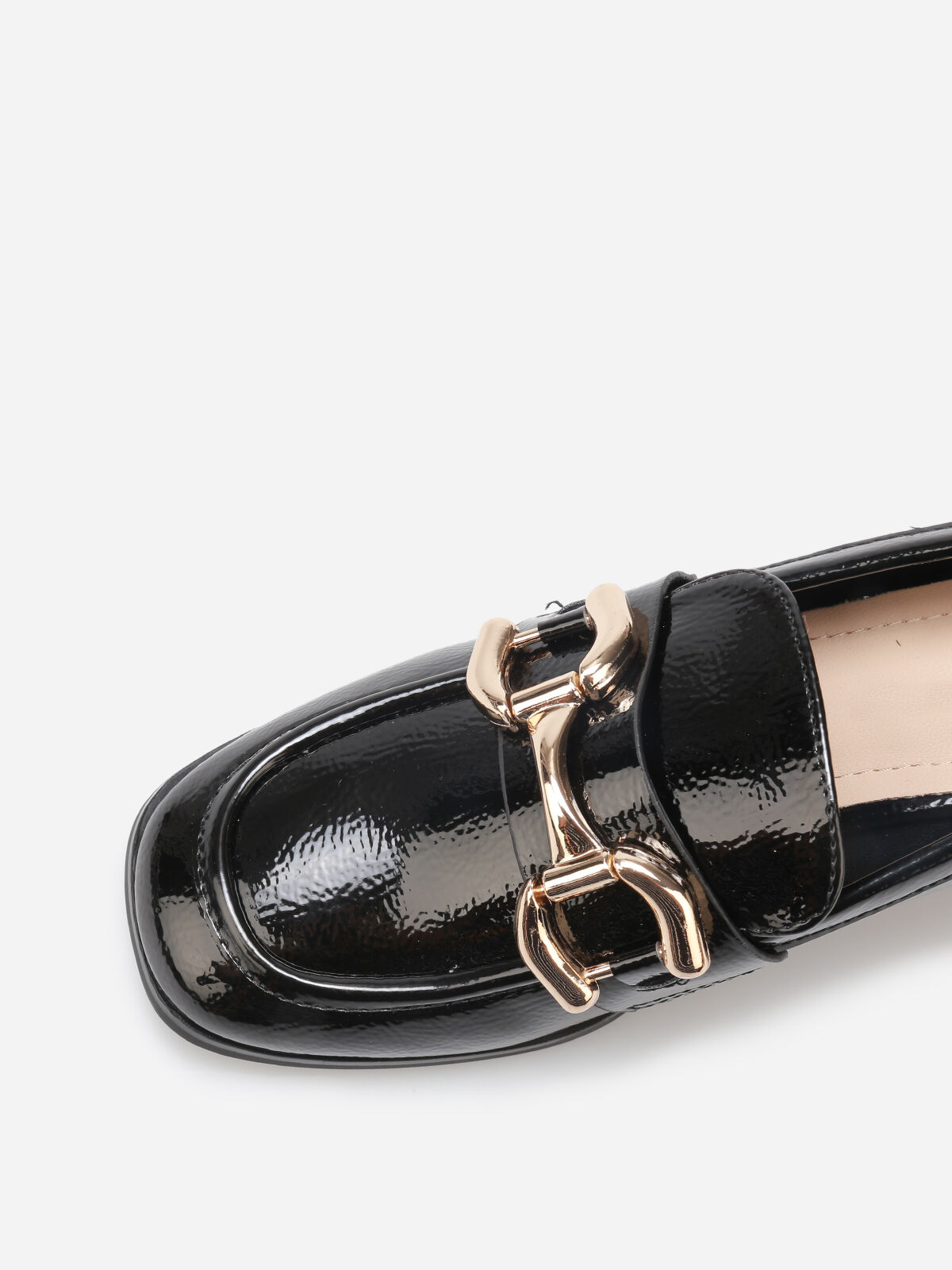 Mocassins à talon et mors dorés- Noir