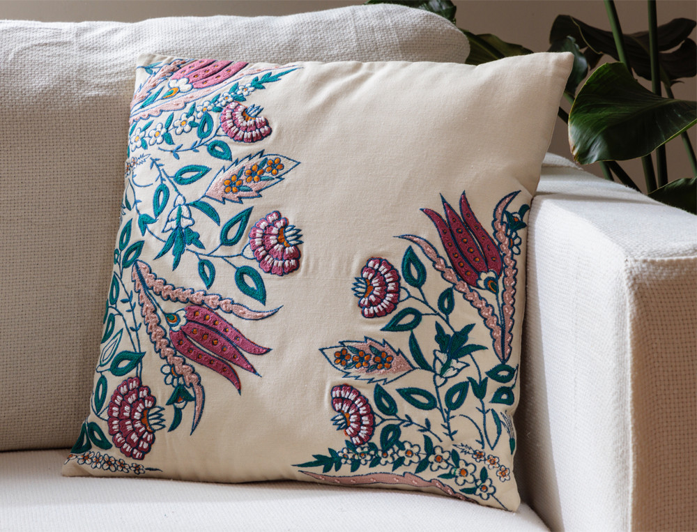 Coussin brodé sur les 2 côtés-Poésie provençale