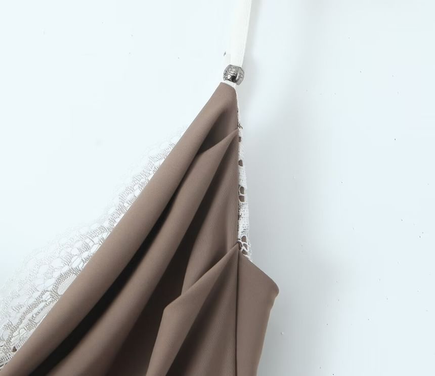 Yukis - Mini-bodyconjurk met spaghettibandjes en kantpaneel