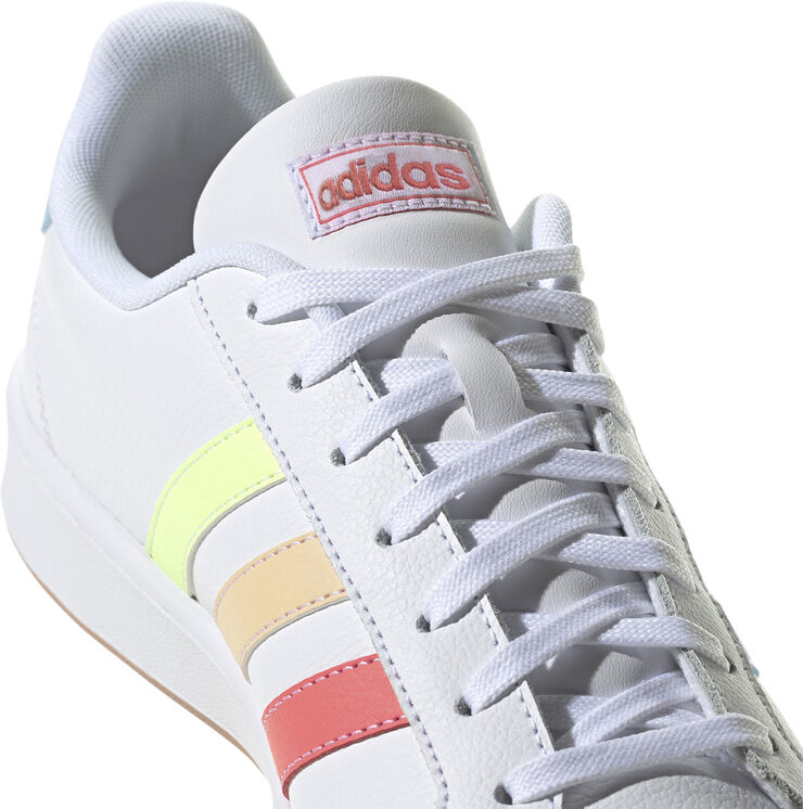 adidas Grand Court Cloudfoam Lifestyle Court Comfort Pride sko Hvid
