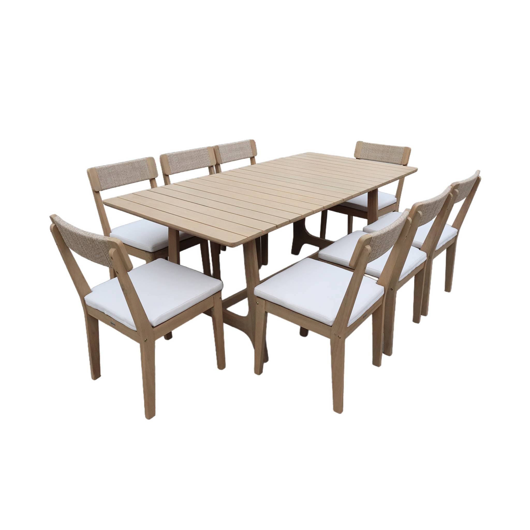 sweeek - Tuintafel van acaciahout voor 8 personen