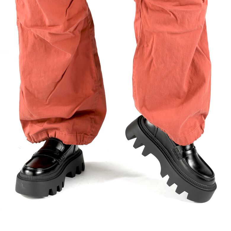 Flora Loafer