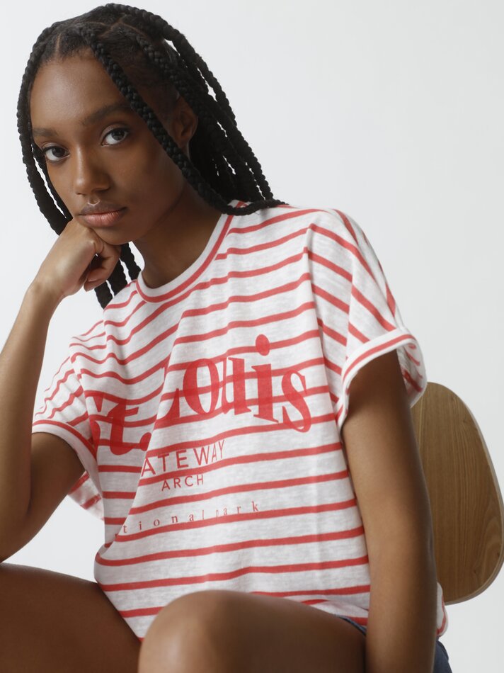 Camiseta listrada estampada - Branca/vermelha