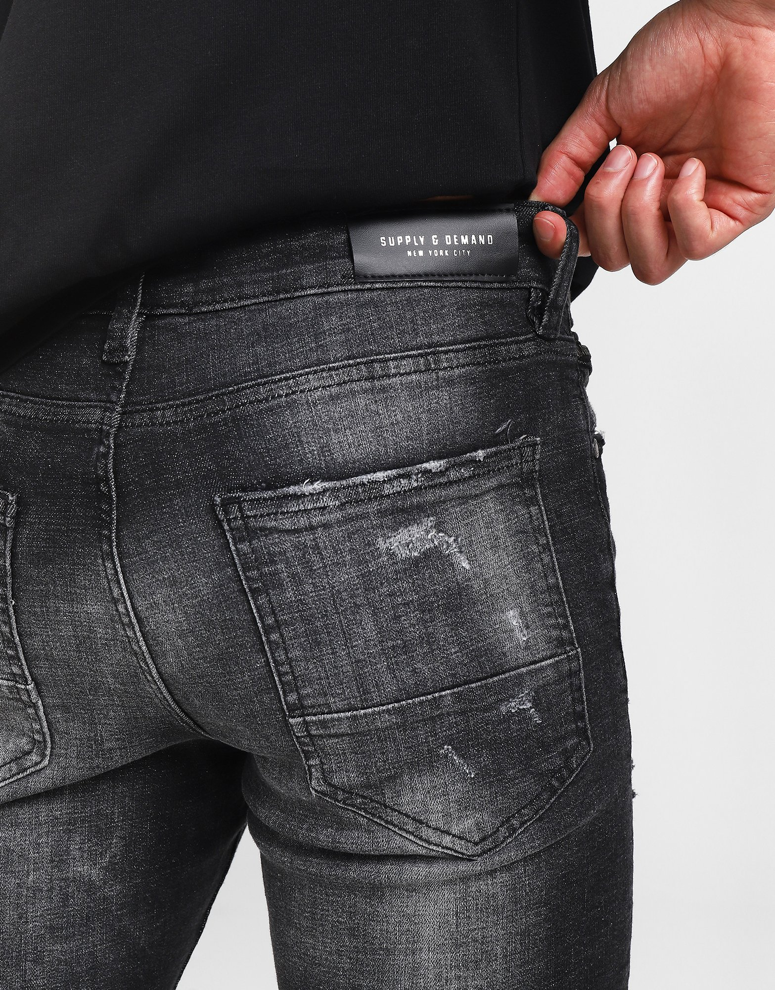 Supply & Demand Jean Horton Homme