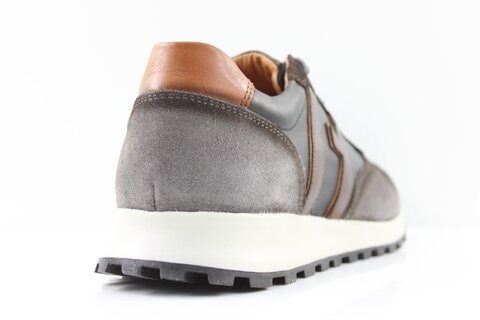 Hold Sneaker