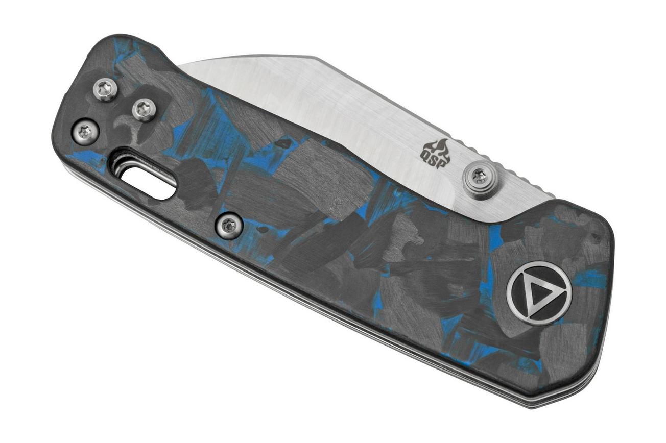 QSP Knife Penguin Mini QS130XS-D1, Satin 14C28N, Blue Shredded Carbonfiber zakmes