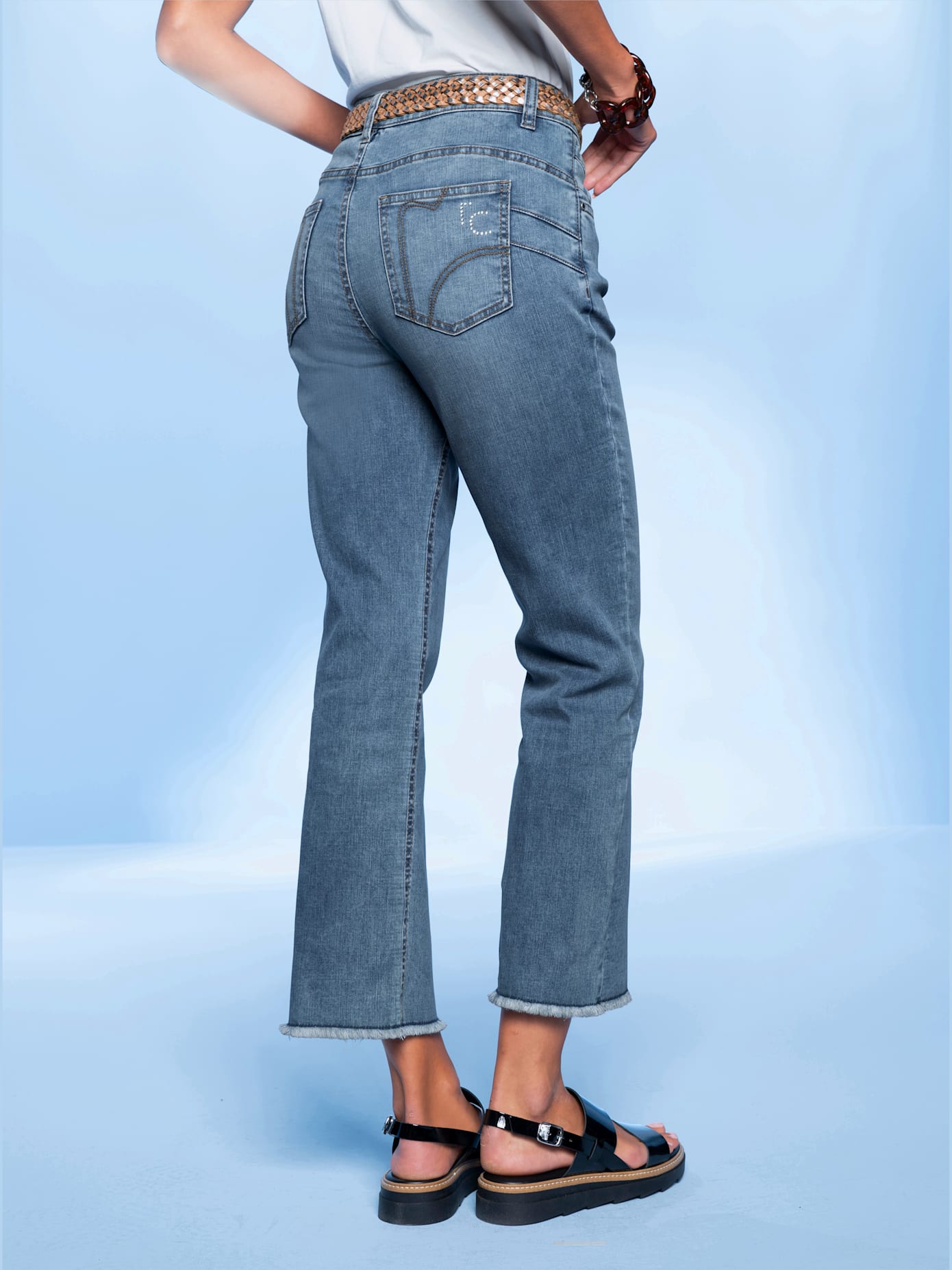 Jean push-up mélange de cotons agréable à porter