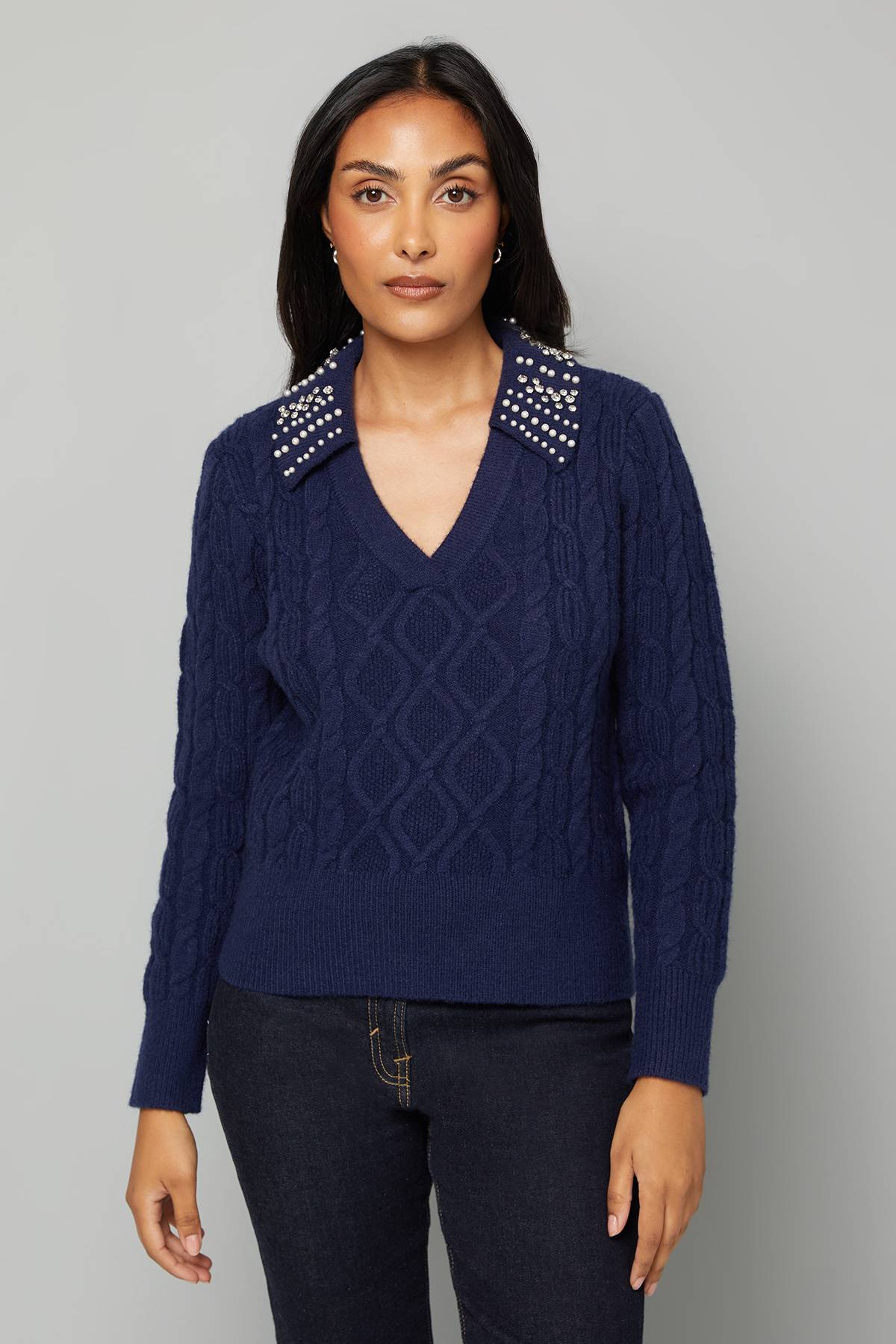 Wallis synthétiquell Col Polo Orné de Câbles Petite Taille