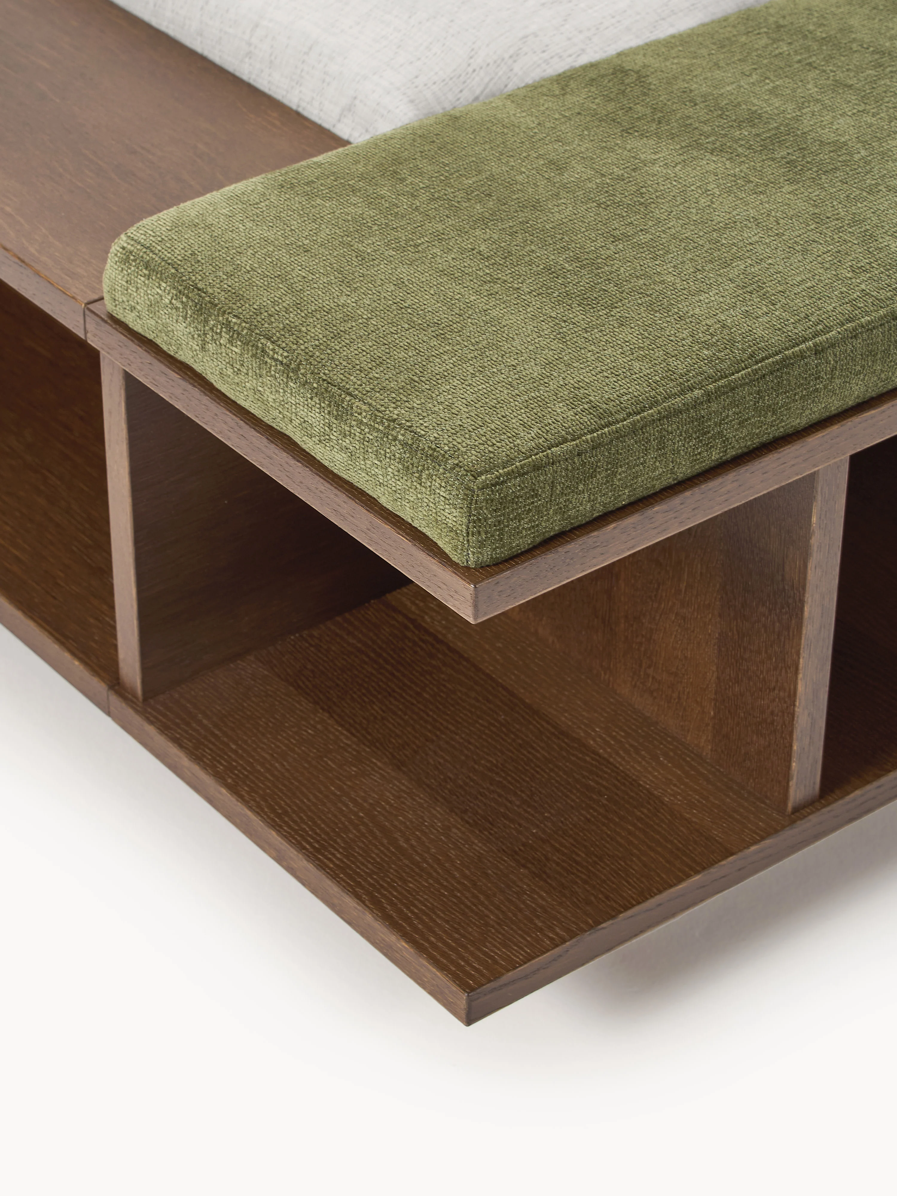 Houten bed Clark met bank en zijplanken
