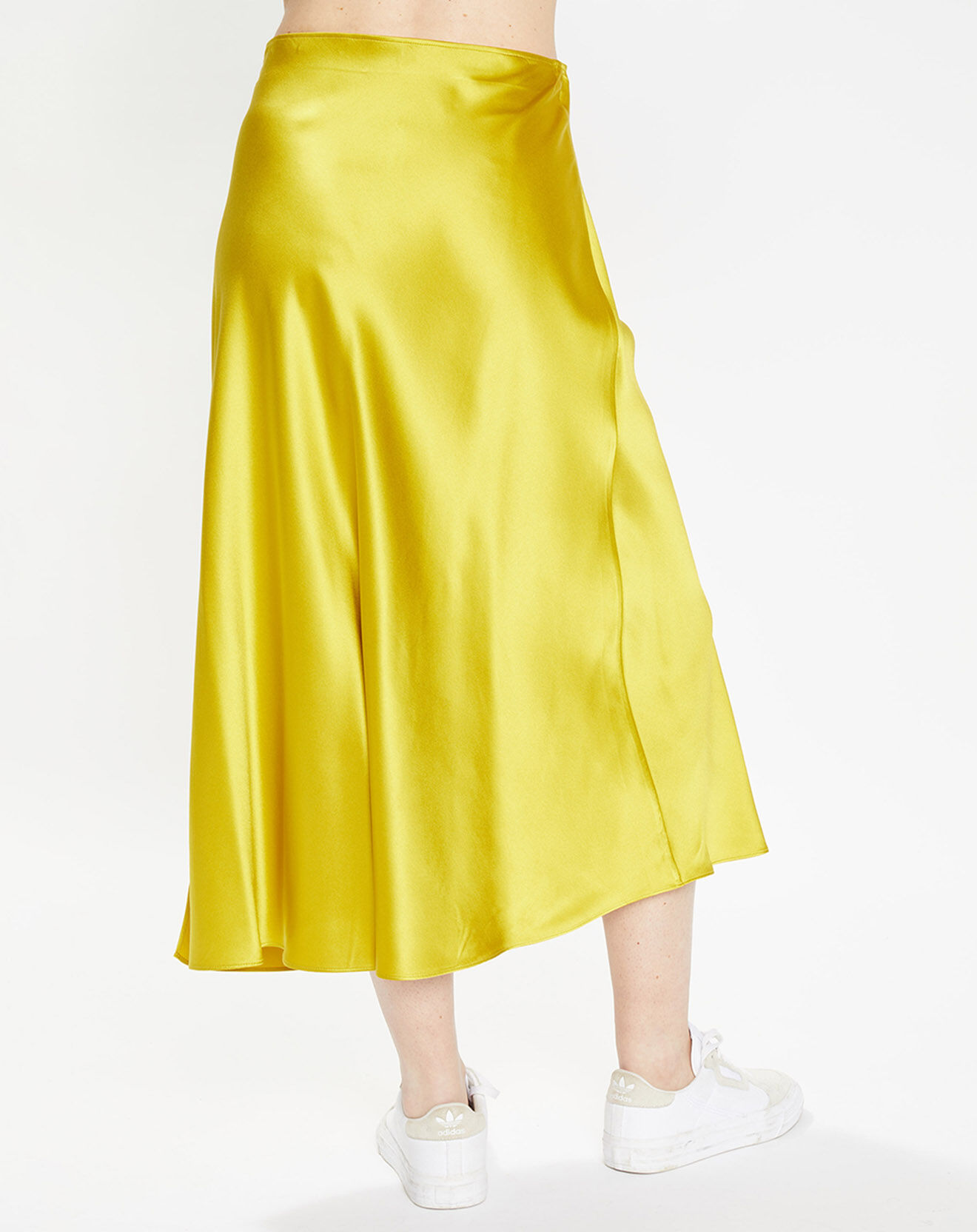 Galeries Lafayette Jupe mi-longue 100% Soie Delta moutarde