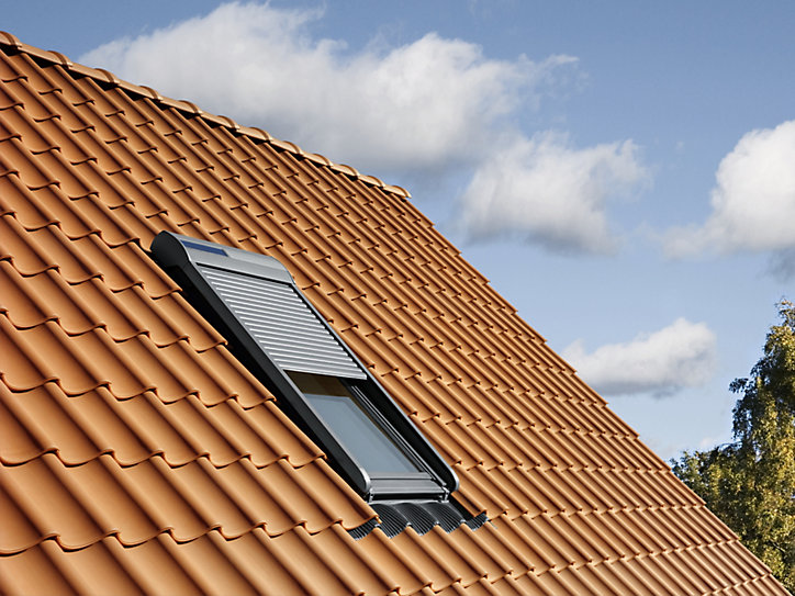 Volet roulant solaire fenêtre de toit Velux SSL 9