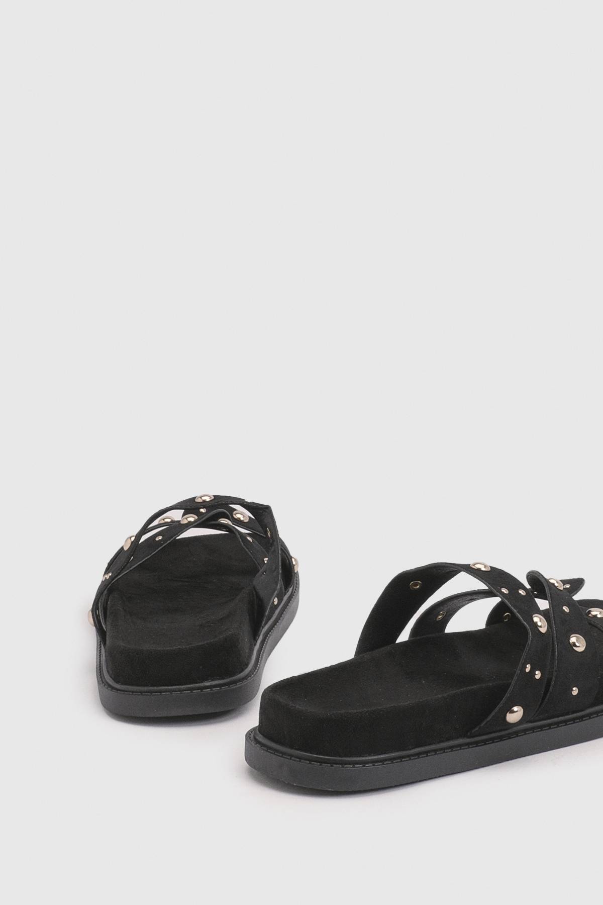 boohoo Sandales Mules À Semelle Anatomique En Synthétique Avec Détails Cloutés Coupe Large