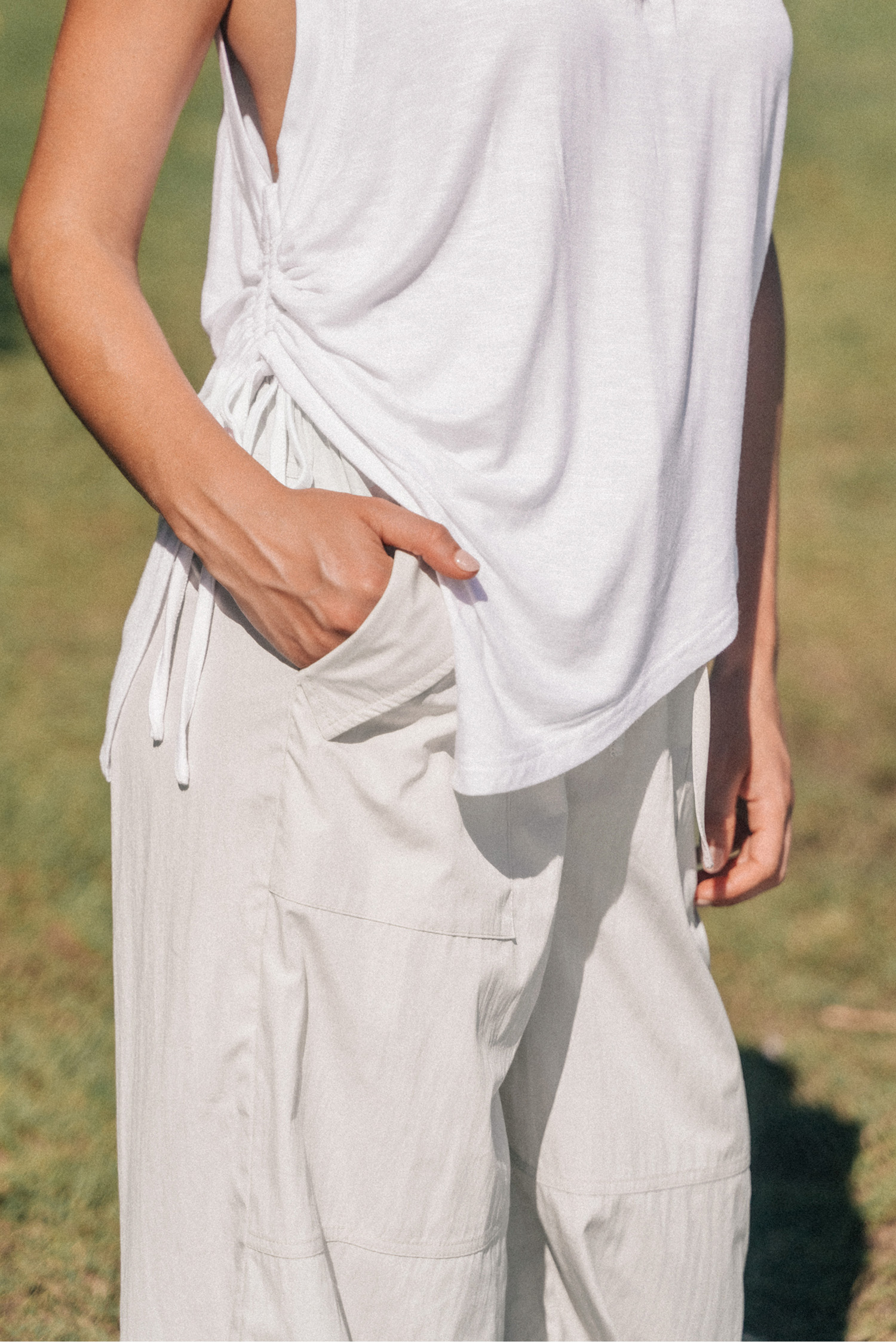 Pantalon à jambes trapèze et taille élastique blanc