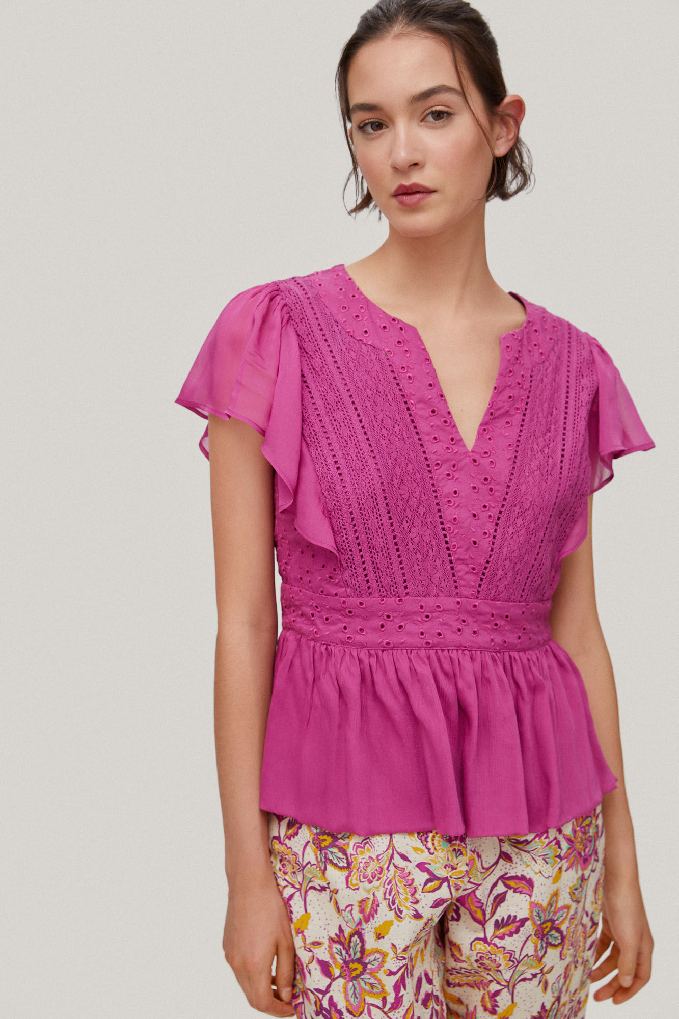 Blusa romântica bordada - Rosa