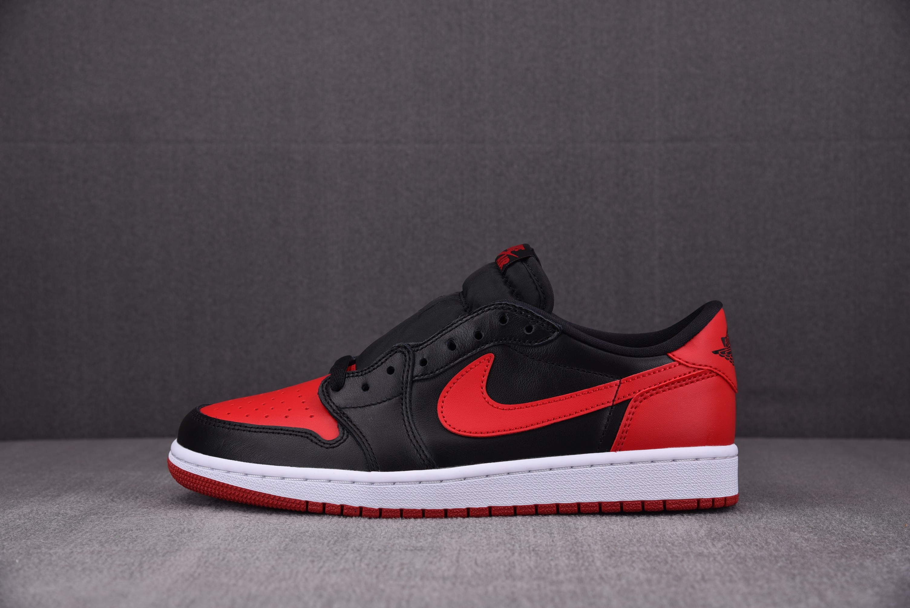 Jordan 1 Retro Low Bred (2015)