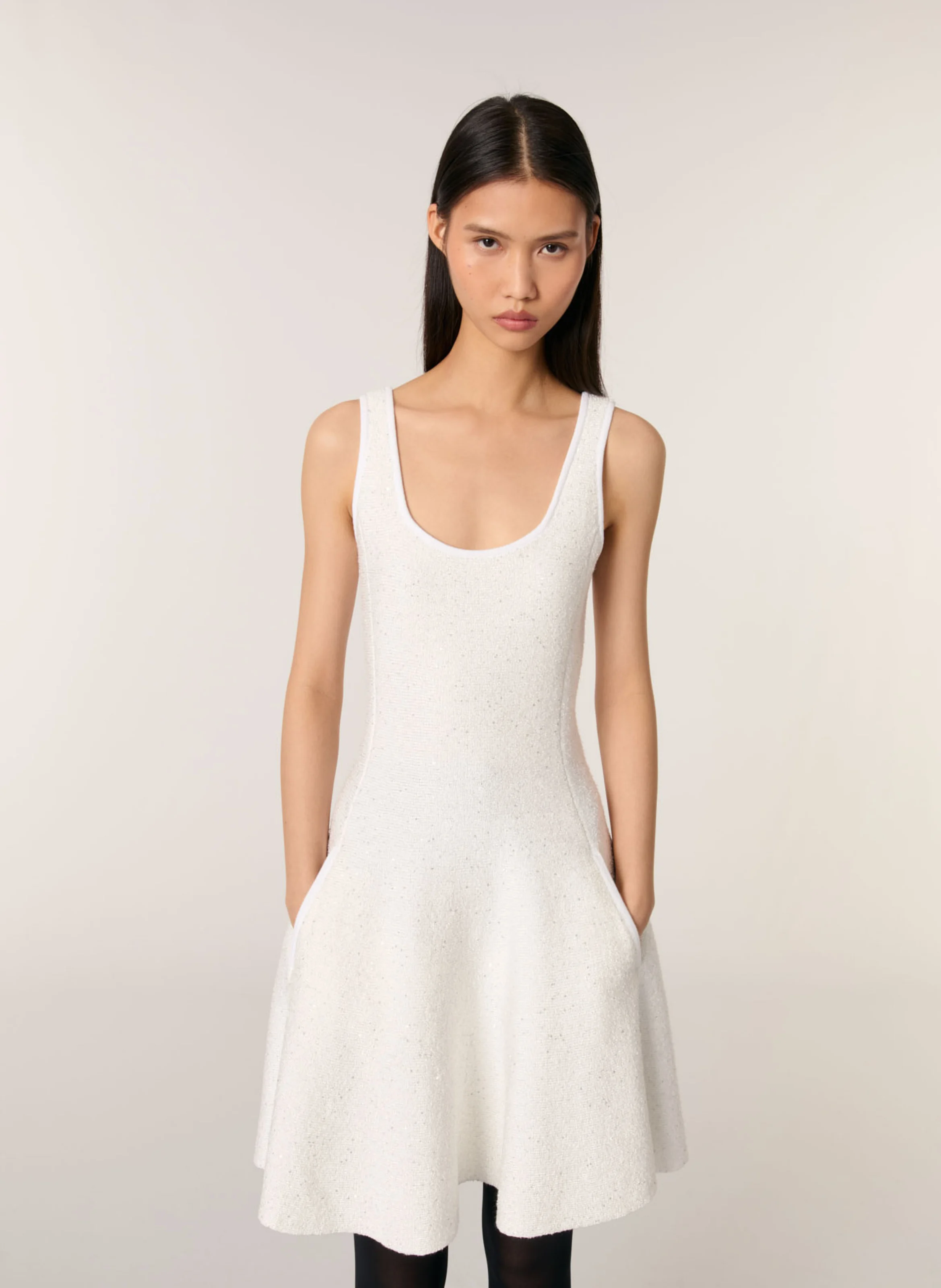 Robe courte col rond| Blanc