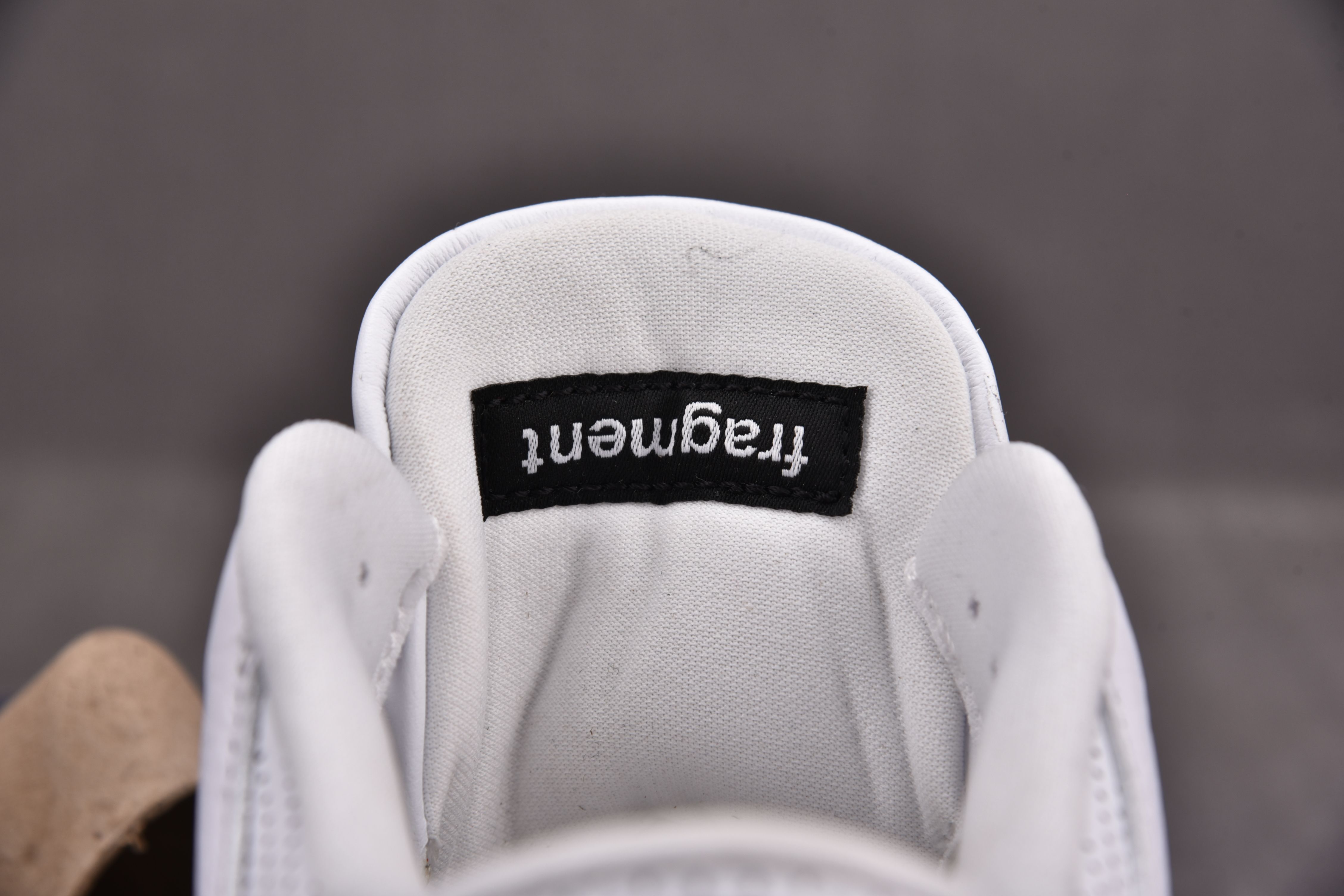Jordan 3 Fragment
