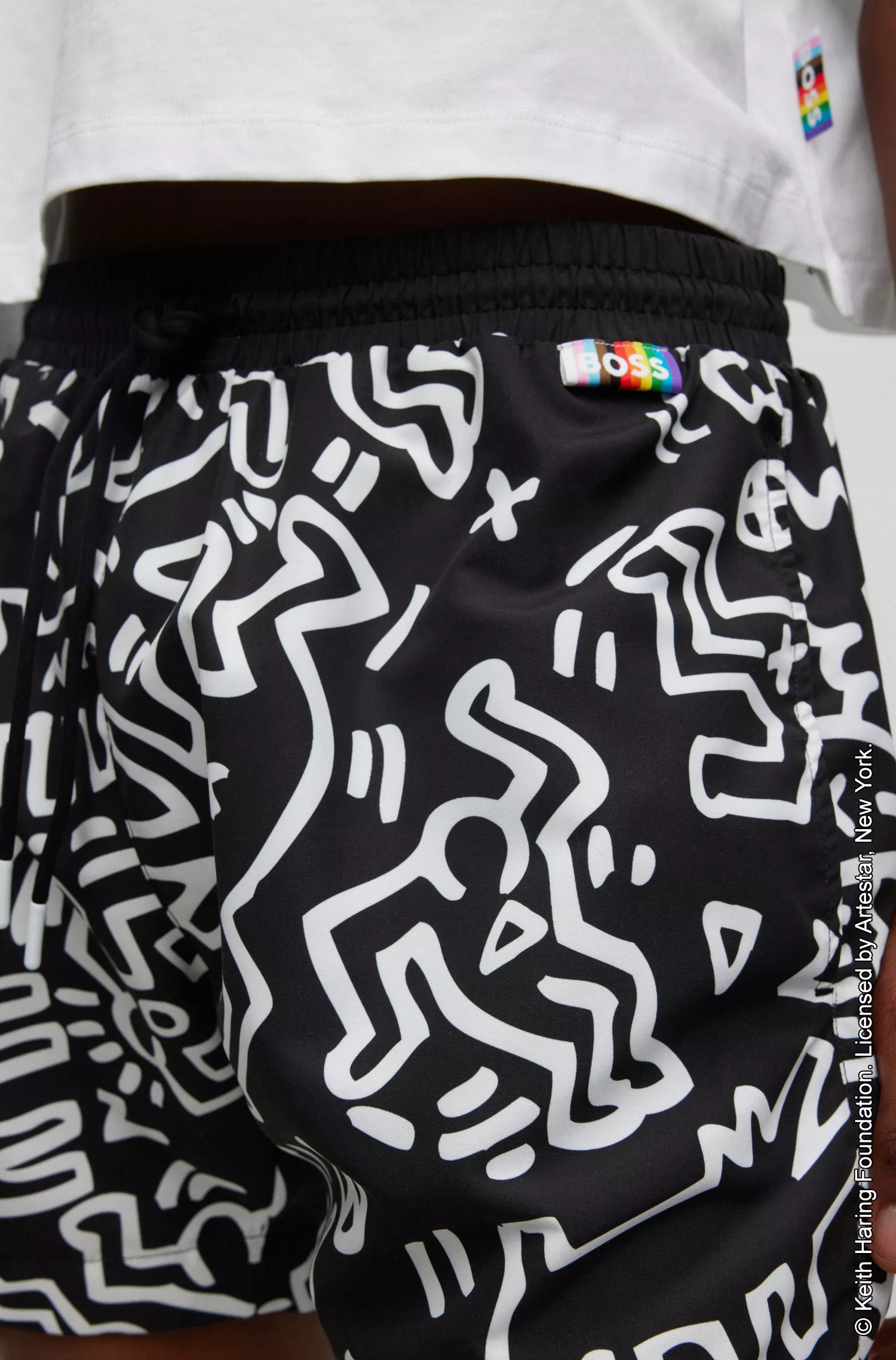Calções de banho unissex BOSS Black-BOSS x Keith Haring em tecido reciclado de secagem rápida.