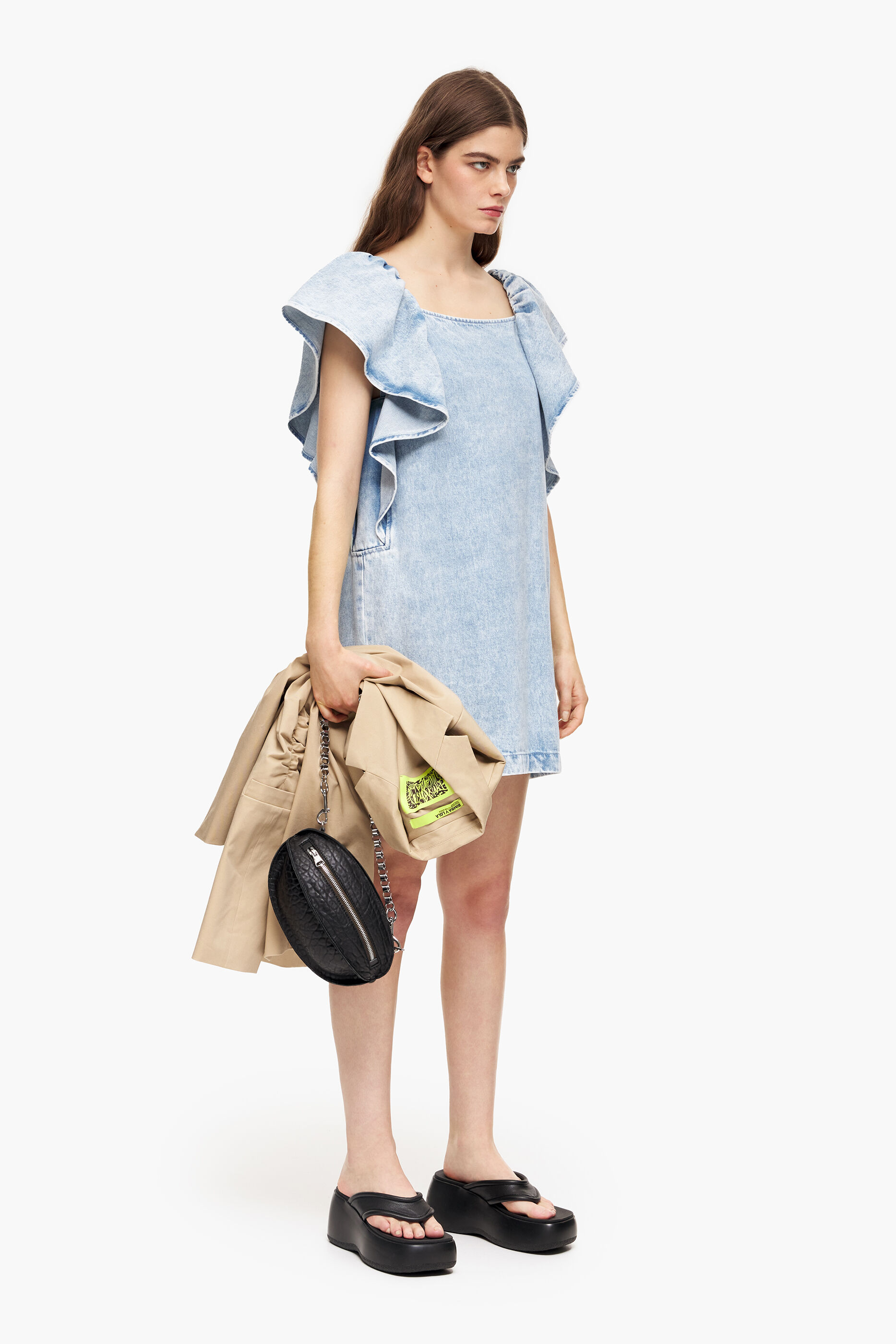Vestido curto jeans azul claro
