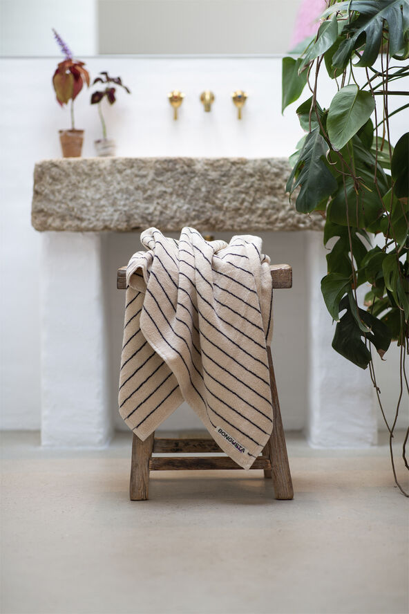Bongusta Naram Bath Towel