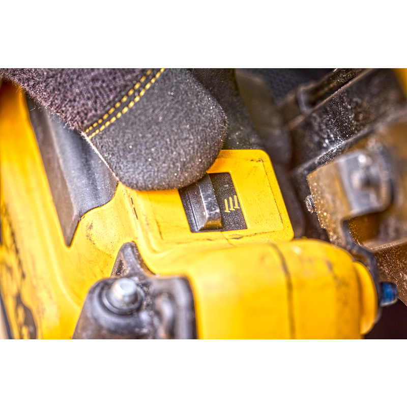 DeWALT DCN930N-XJ 33 18V XR Basic accu constructie tacker enkelshot + bumpfire (body) 18V Li-ion