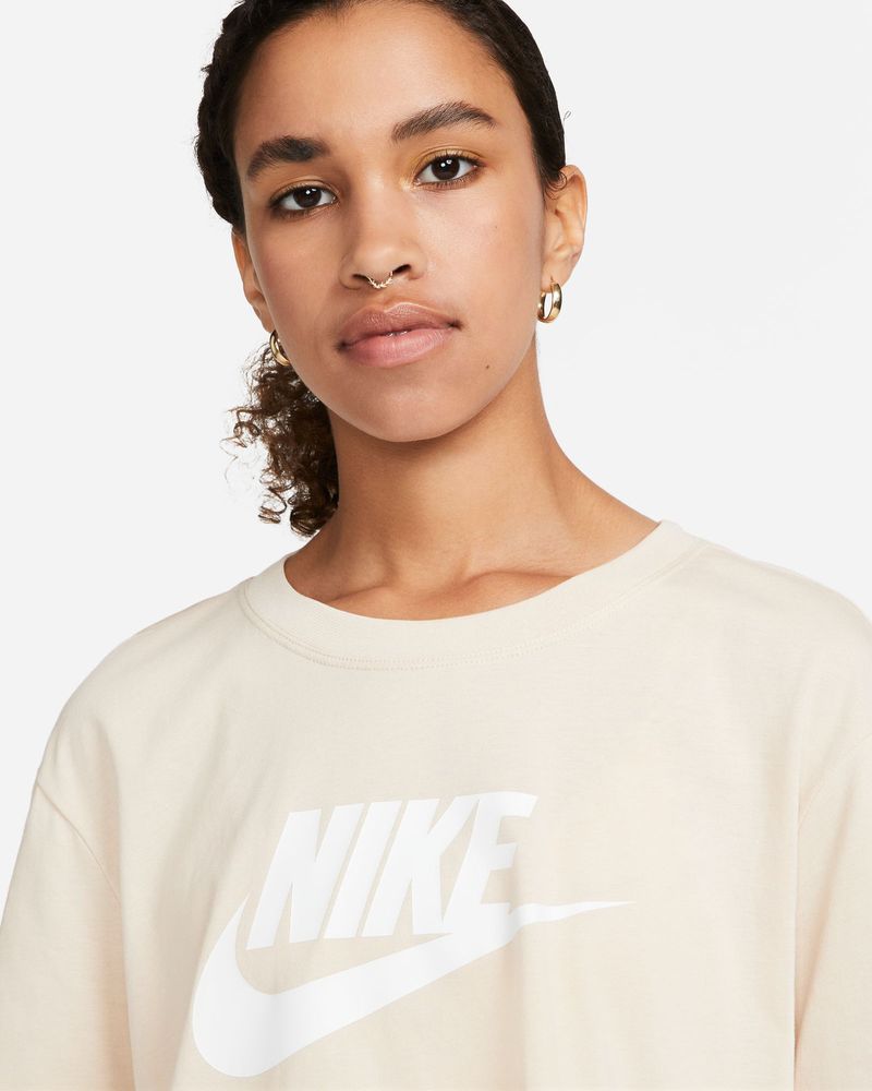 T-shirt Nike Sportswear Essential Blanc pour femme