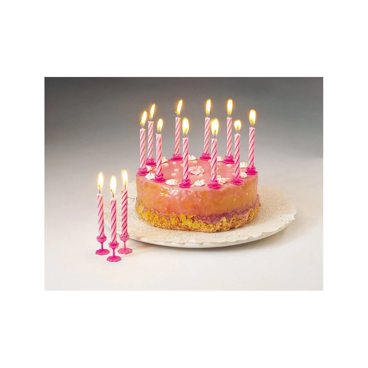 Lot de 20 bougies d'anniversaire avec 12 bobèches rose ou bleu Zenker