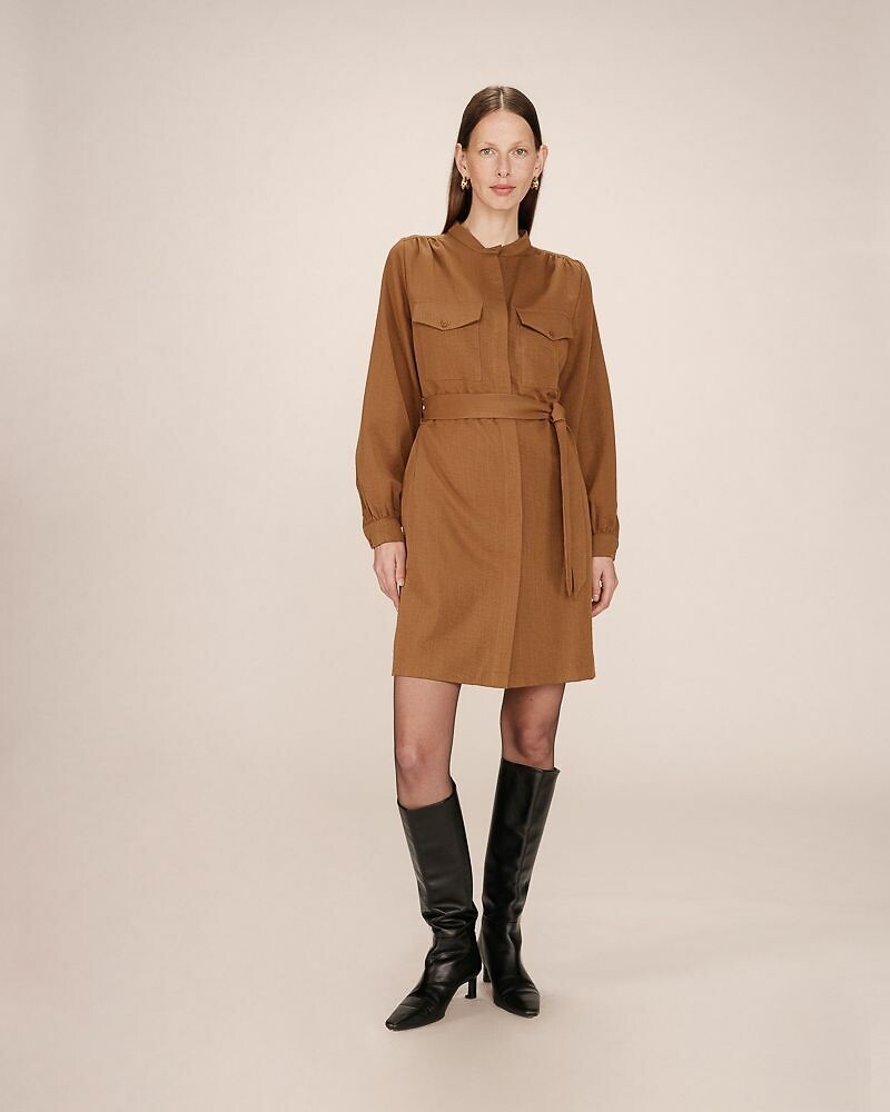 GRACE & MILA<br>Vestido curto com cinto SÉRVIA
