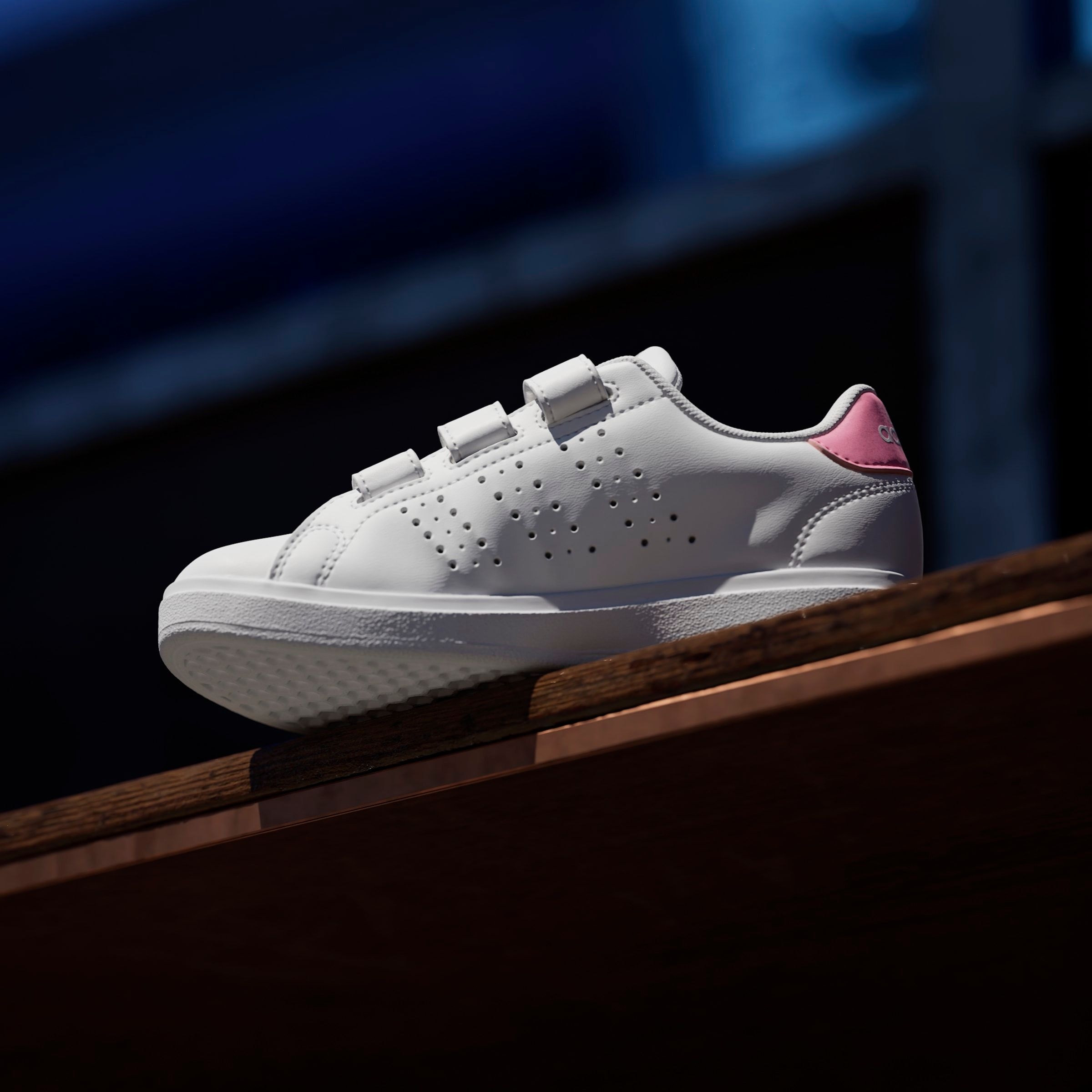 adidas Sportswear Klettschuh »ADVANTAGE BASE 2.0 KIDS«  Design auf den Spuren des adidas Stan Smith
