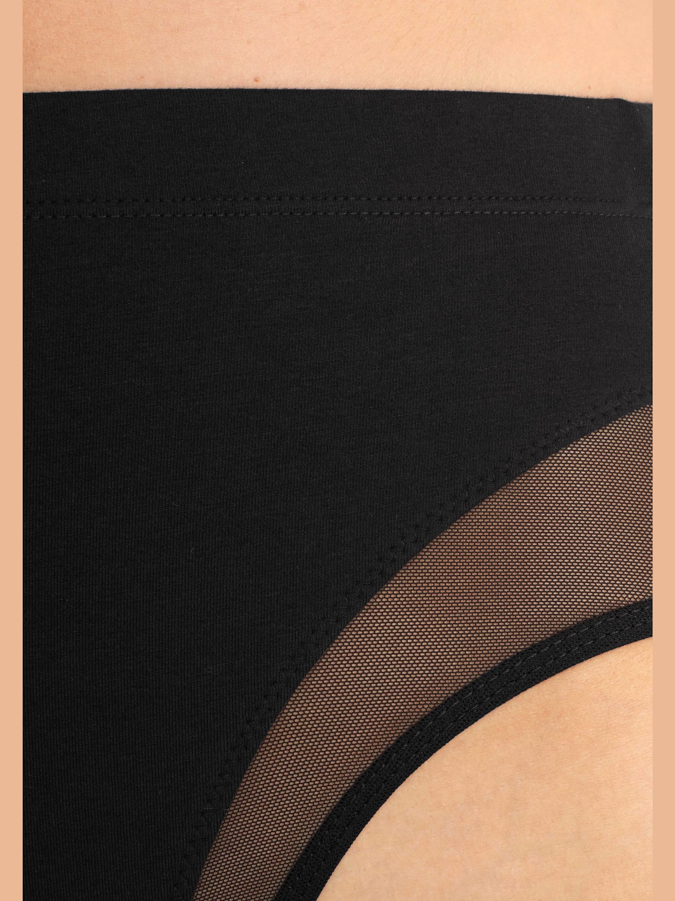 Slip gainant slip formant avec partie ventrale renforcée