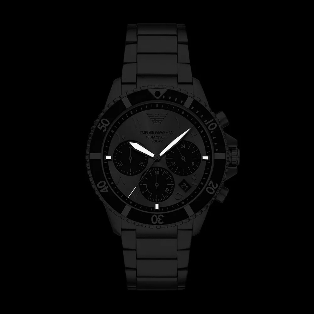 Emporio Armani Diver World Explorer Solar Chronograph Silbrig / Grau