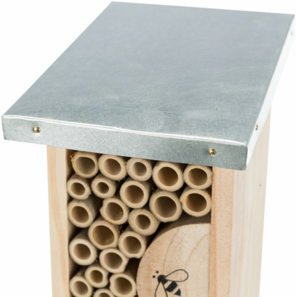 Hôtel pour abeille. Hauteur 30 largeur 9.5 profondeur 14 cm.