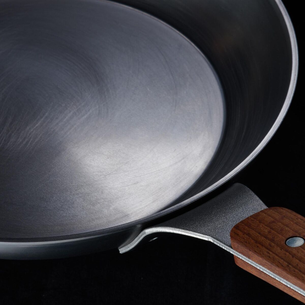 Woll Carbon Steel stekepanne 24 cm