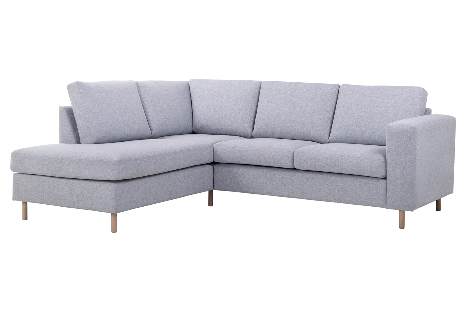 Viken hjørnesofa I tekstil Solid 3/1 lys grå, og hvitoljet ben. Arm A og skumkomfort.