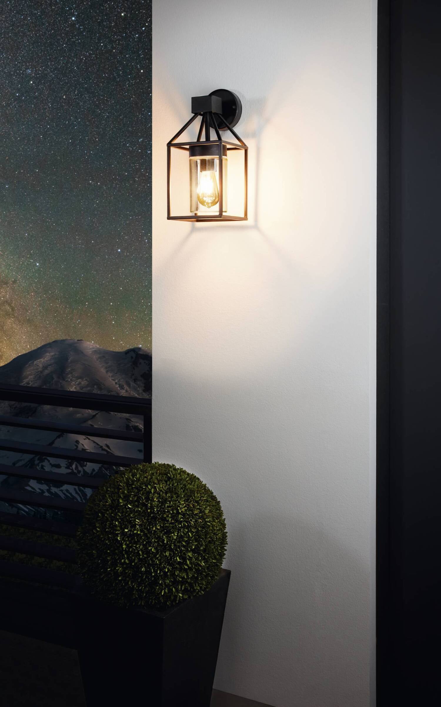 Eglo wandlamp Trecate zwart 17,5 x 19,5 x 37 cm