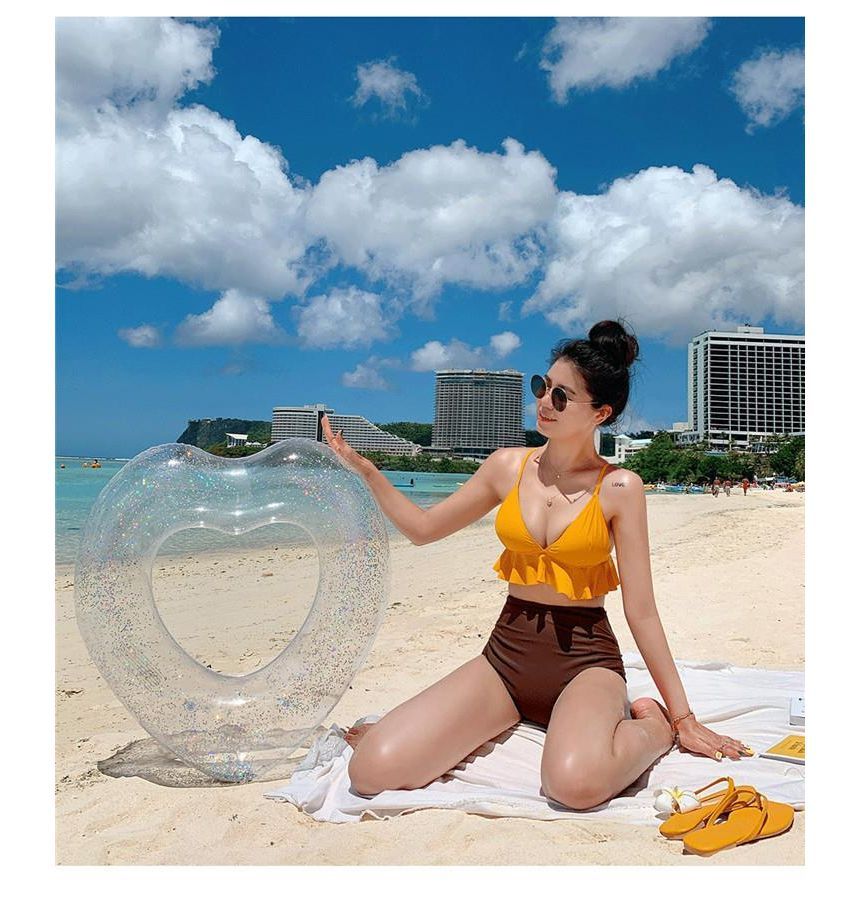 Honolulu - Set: Tankinitop met ruches en hoge taille