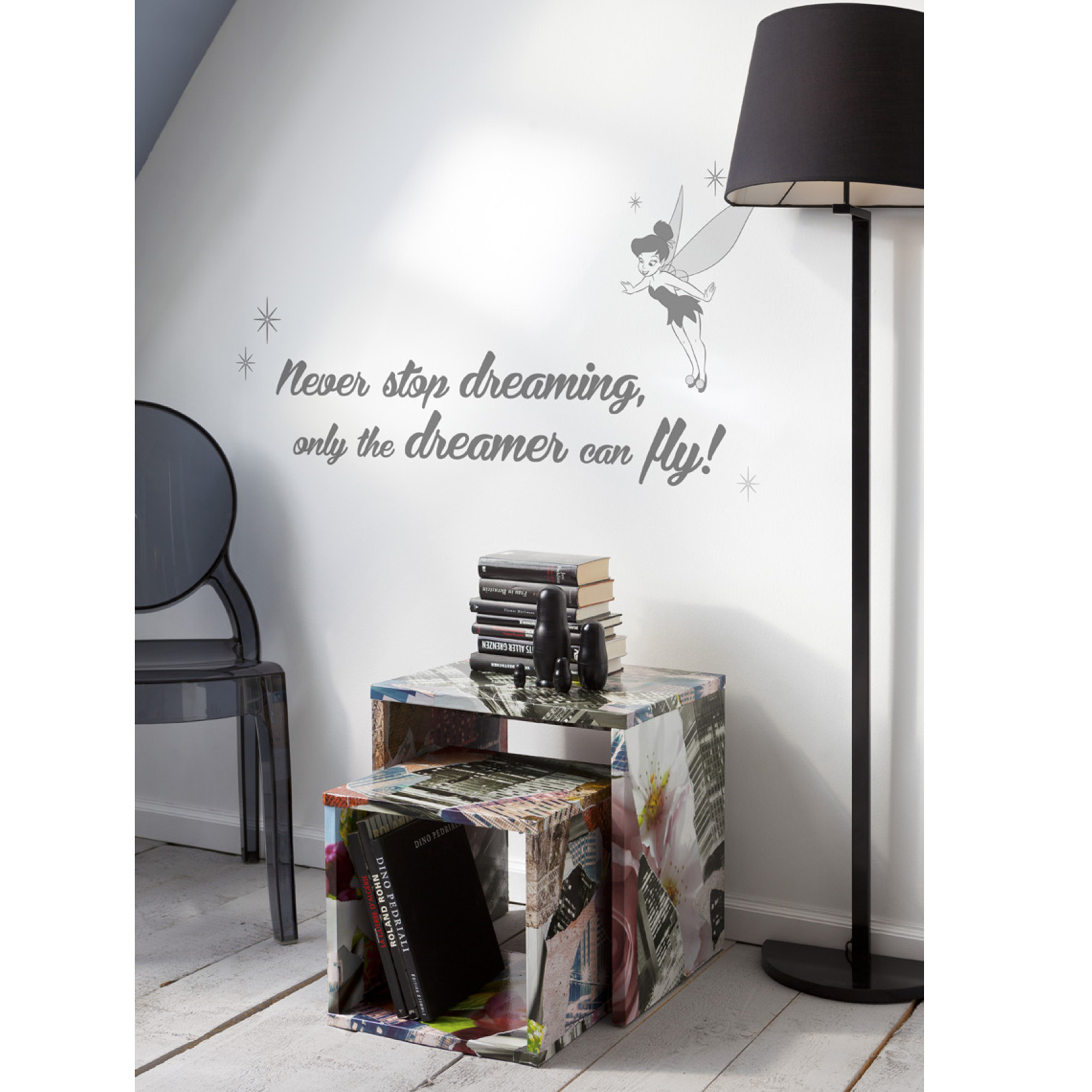 Wandtattoo NEVER STOP DREAMING - grau-schwarz - 50x70 cm