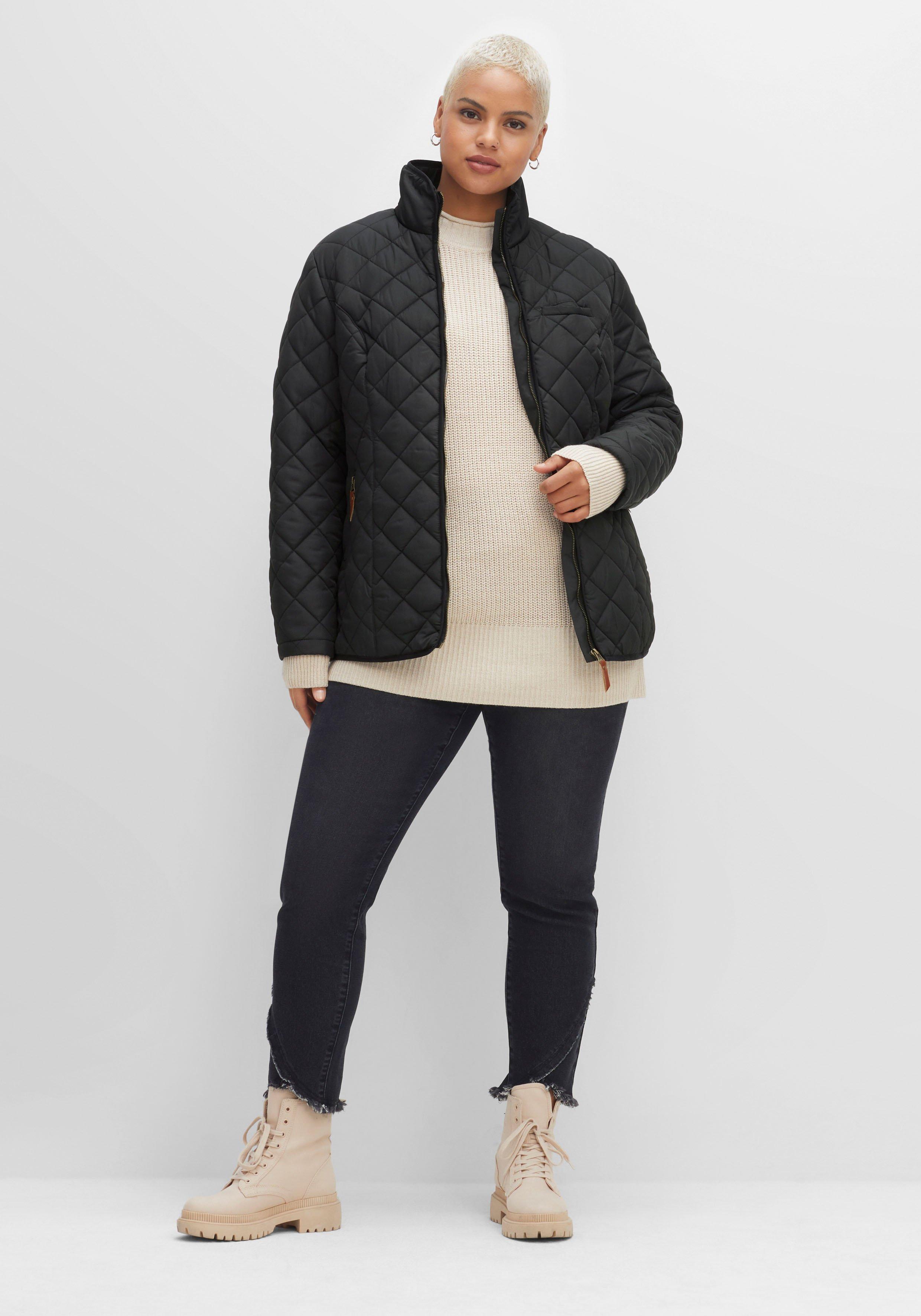 Steppjacke mit hoch schließendem Stehkragen