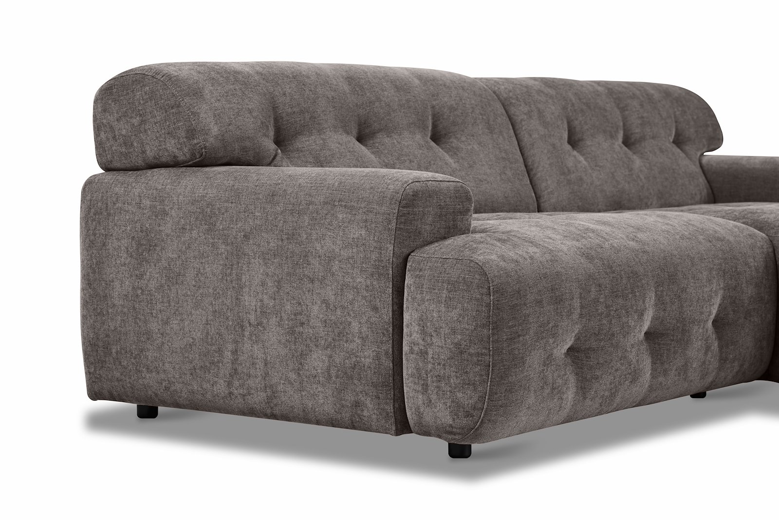 Bob sofa 1,5-seter med sjeselong høyre. Tekstil City 85 Grey med sorte ben.