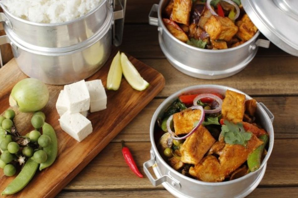 Rode curry met vegetarische kip en tofu