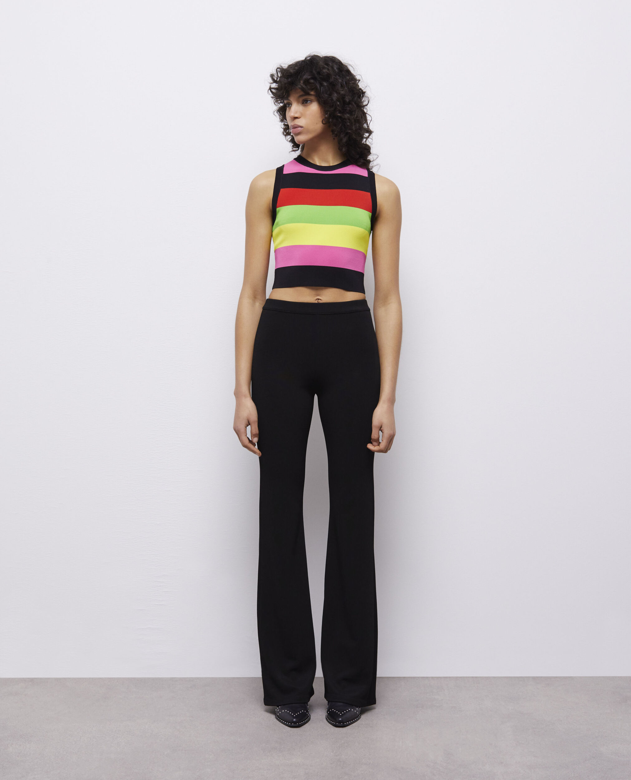 Pull court multicolore à rayures