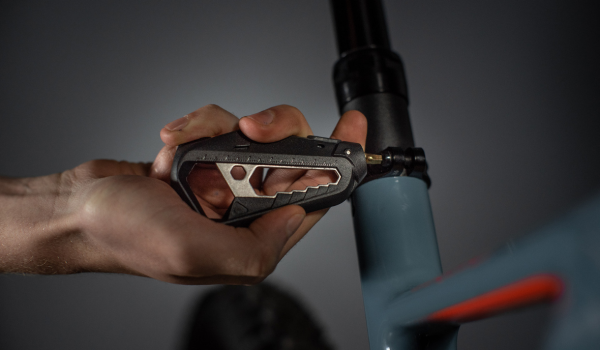 Knog Fang Multitool