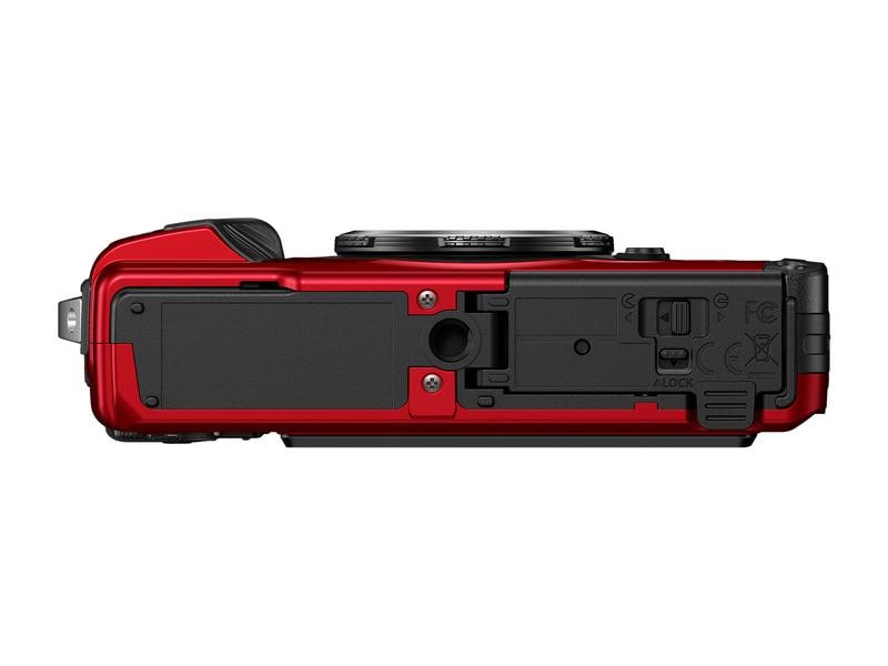 OM-System Fotokamera TG-7 Rot Entwickelt für Adrenalinjunkies, die schnelle Action unter extremen Bedingungen festhalten wollen