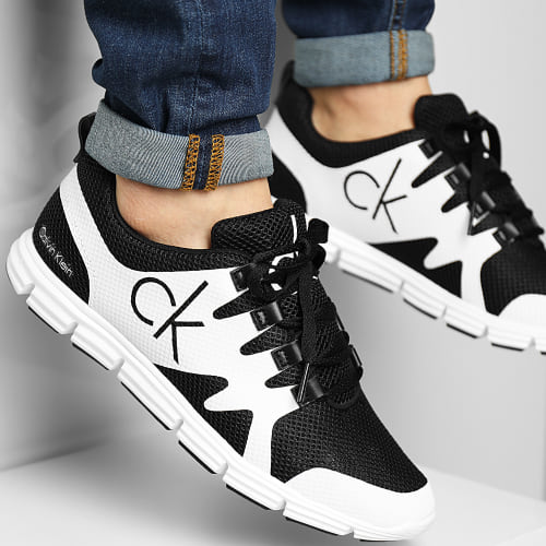 Baskets Runner Sneaker Lace Up 0086 Black Bright White