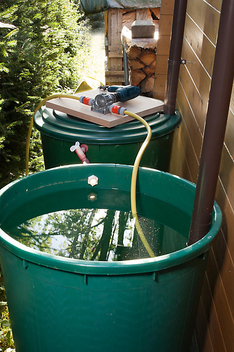 Pompe alimentée par perceuse 3000l/h Wolfcraft