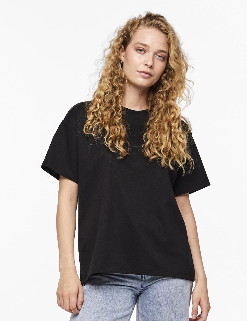 PIECES T-SHIRT FEMME BASIQUE OVERSIZE SKYLAR NOIR